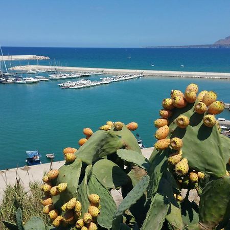 Loft In Balestrate Vicino Al Mare - Rental Beb Exteriér fotografie
